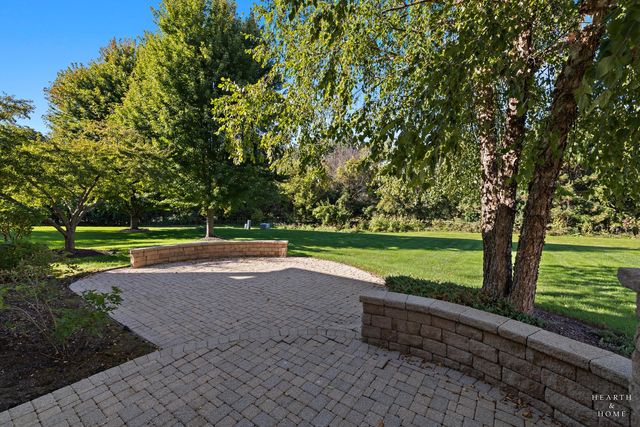412 Reserve Drive, Crystal Lake, IL 60012
