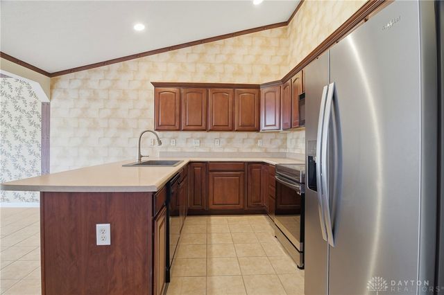 2122 Castle Pines Court, Hamilton, OH 45013