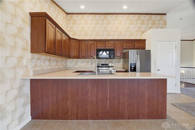 2122 Castle Pines Court, Hamilton, OH 45013