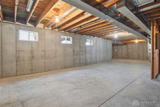 2122 Castle Pines Court, Hamilton, OH 45013