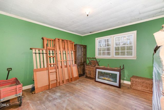 27 S Circle Drive, Chapel Hill, NC 27516