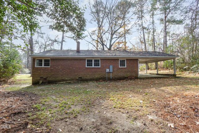 27 S Circle Drive, Chapel Hill, NC 27516