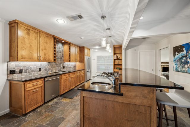 6640 Yosemite Lane, Dallas, TX 75214