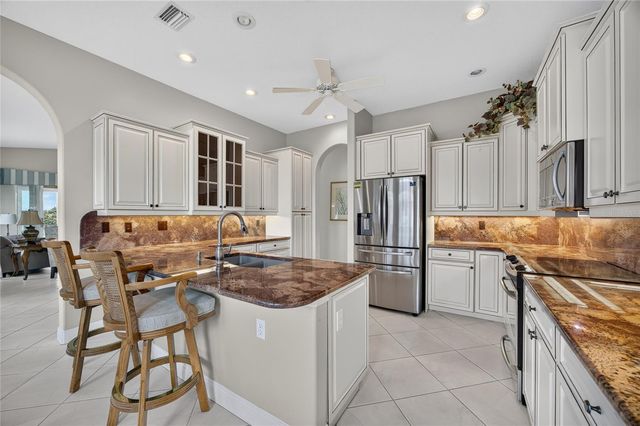 2590 TARPON COVE DRIVE 821, Punta Gorda, FL 33950