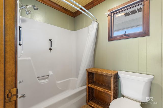 2361 W Beach Boulevard, Gulf Shores, AL 36542