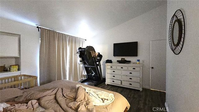 1921 Glenoaks Boulevard 196, San Fernando, CA 91340