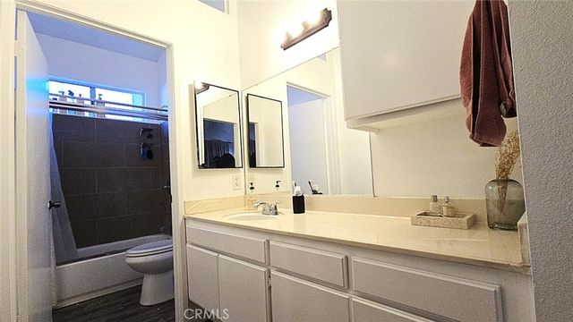 1921 Glenoaks Boulevard 196, San Fernando, CA 91340