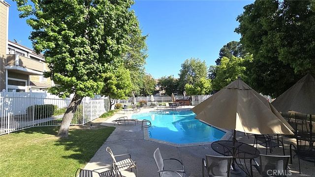 1921 Glenoaks Boulevard 196, San Fernando, CA 91340