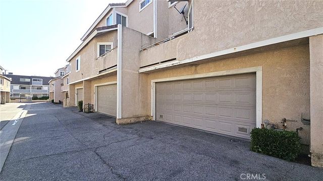 1921 Glenoaks Boulevard 196, San Fernando, CA 91340