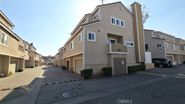 1921 Glenoaks Boulevard 196, San Fernando, CA 91340