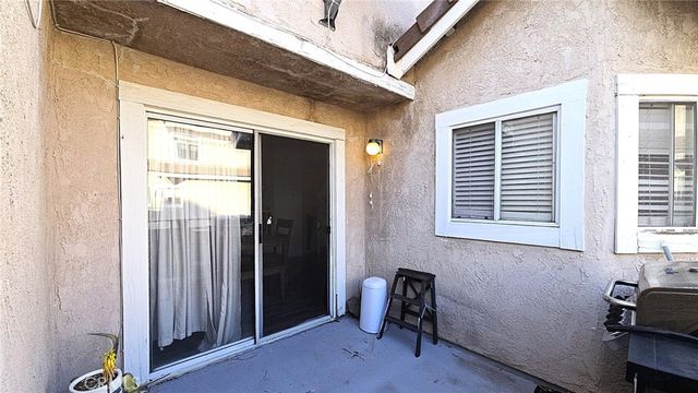 1921 Glenoaks Boulevard 196, San Fernando, CA 91340