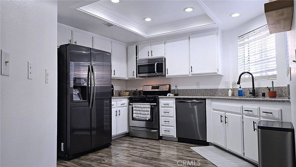 1921 Glenoaks Boulevard 196, San Fernando, CA 91340