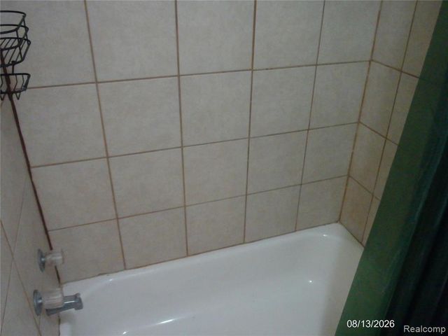 27734 O'neil Street, Roseville, MI 48066