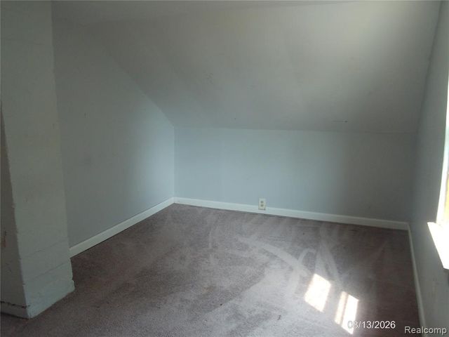 27734 O'neil Street, Roseville, MI 48066