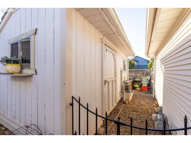 5728 MOONSTONE Loop, Salem, OR 97306