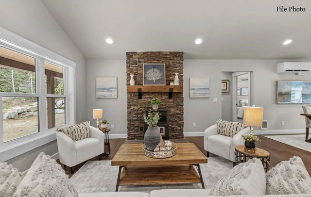 150 Legacy Way, Nine Mile Falls, WA 99026