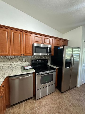 2920 SE 12th Rd 203-30, Homestead, FL 33035