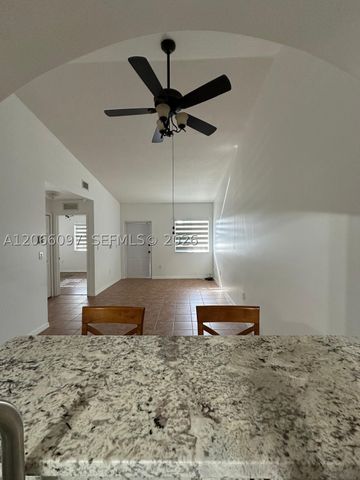 2920 SE 12th Rd 203-30, Homestead, FL 33035