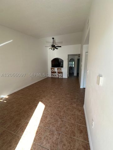 2920 SE 12th Rd 203-30, Homestead, FL 33035