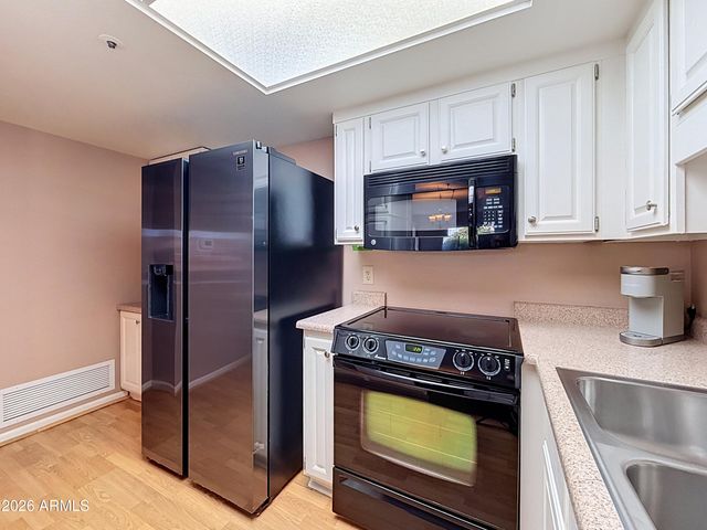 10330 W Thunderbird Boulevard A103, Sun City, AZ 85351