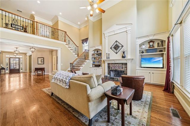 2878 Hidden Falls Drive, Buford, GA 30519