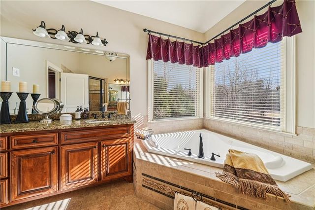 2878 Hidden Falls Drive, Buford, GA 30519