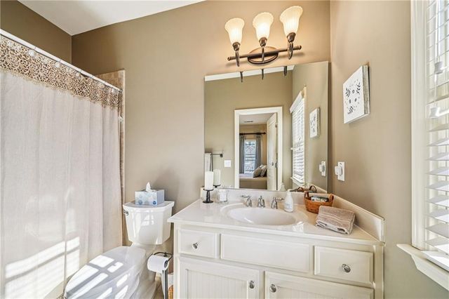 2878 Hidden Falls Drive, Buford, GA 30519