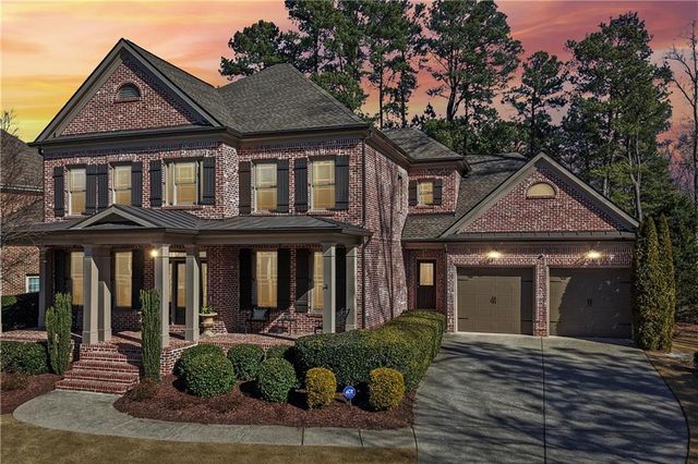 2878 Hidden Falls Drive, Buford, GA 30519