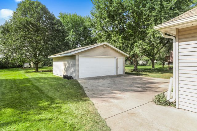 1405 36th Avenue N, Saint Cloud, MN 56303
