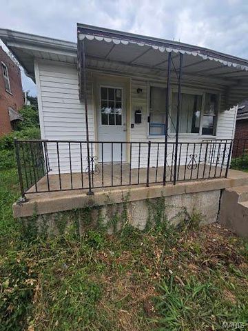 1039 Gimblin Street, St Louis, MO 63147