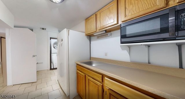 951 Liberty Ave, Hillside Twp., NJ 07205