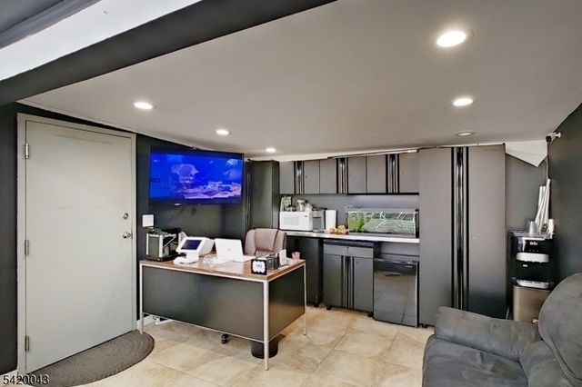 951 Liberty Ave, Hillside Twp., NJ 07205