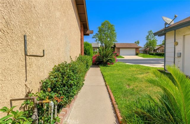 15783 Barbee Street 10, Fontana, CA 92336