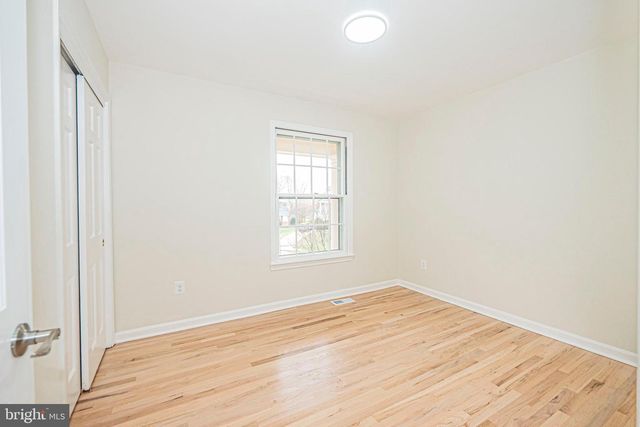 2419 CARON LN, Falls Church, VA 22043