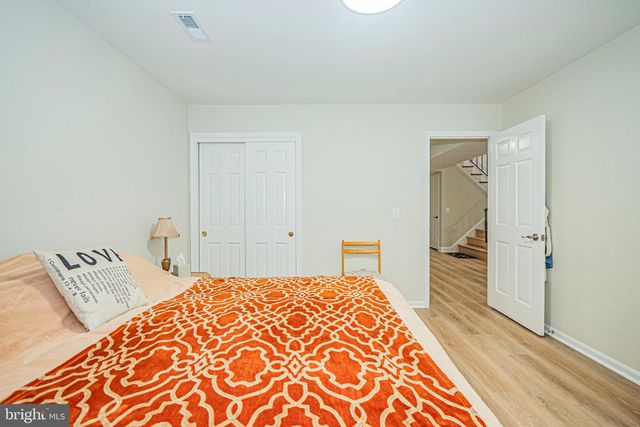 2419 CARON LN, Falls Church, VA 22043