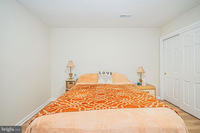 2419 CARON LN, Falls Church, VA 22043