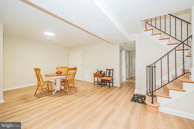 2419 CARON LN, Falls Church, VA 22043