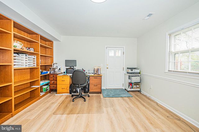 2419 CARON LN, Falls Church, VA 22043