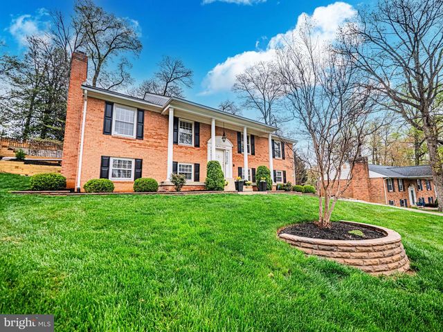 2419 CARON LN, Falls Church, VA 22043