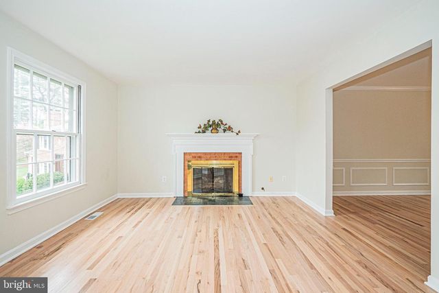 2419 CARON LN, Falls Church, VA 22043