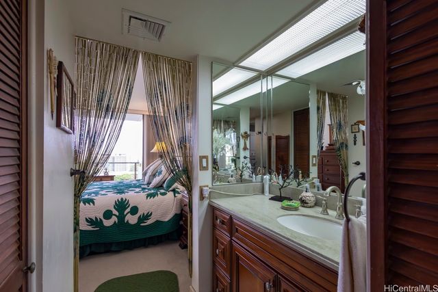 1860 Ala Moana Boulevard 1600, Honolulu, HI 96815