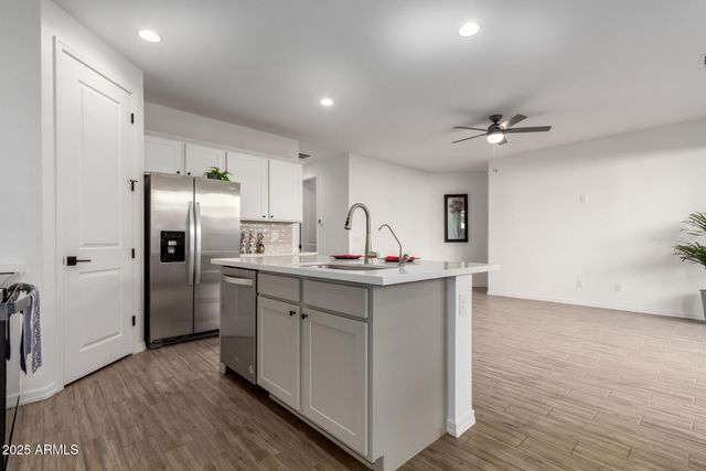 9450 E SECTOR Drive, Mesa, AZ 85212