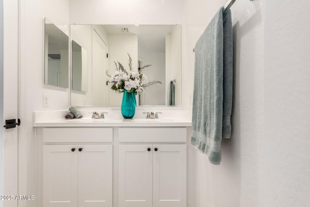 9450 E SECTOR Drive, Mesa, AZ 85212