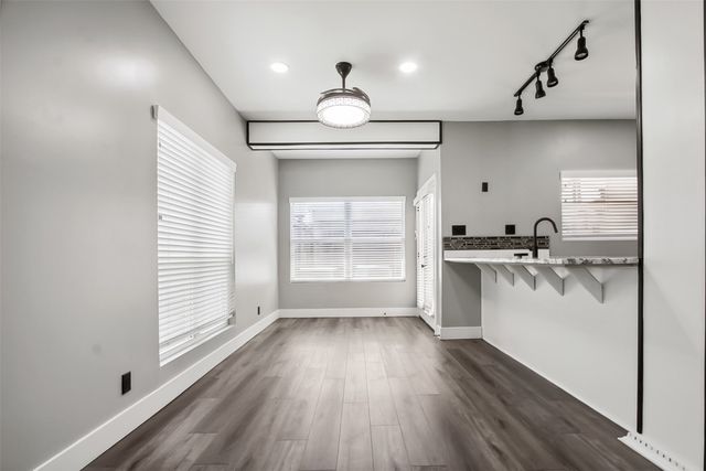 439 Josephine Street, Dallas, TX 75246