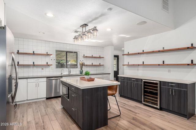 4607 E EDGEMONT Avenue, Phoenix, AZ 85008