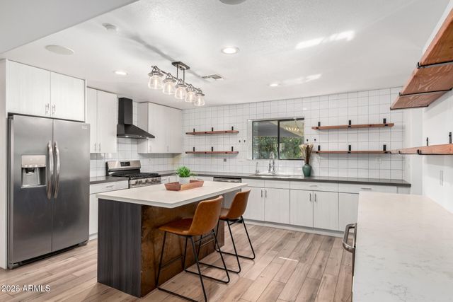 4607 E EDGEMONT Avenue, Phoenix, AZ 85008