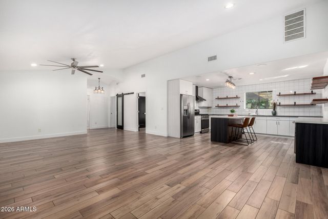 4607 E EDGEMONT Avenue, Phoenix, AZ 85008