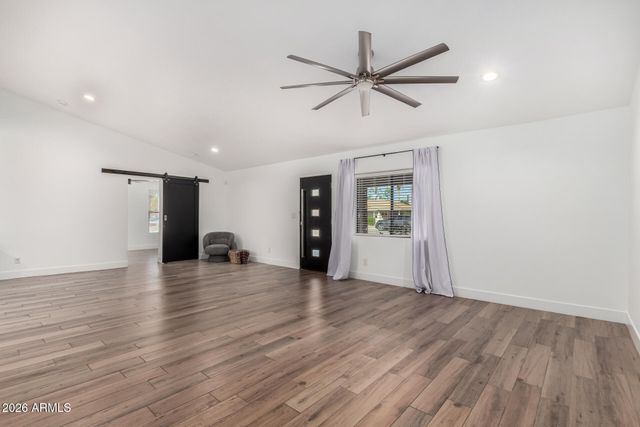 4607 E EDGEMONT Avenue, Phoenix, AZ 85008