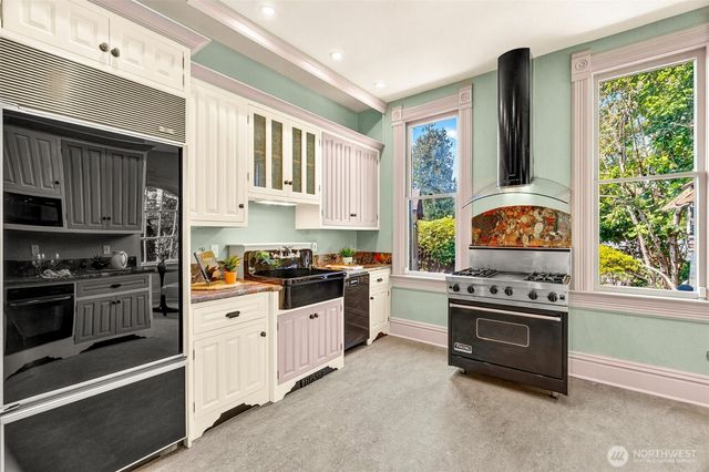 1202 Olympia Avenue NE, Olympia, WA 98506