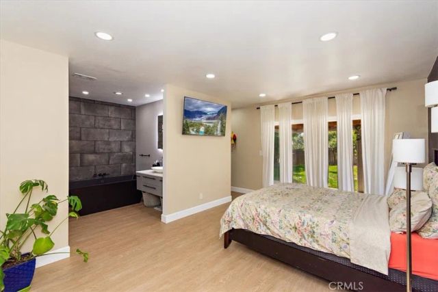 2105 Oxford Avenue, Claremont, CA 91711
